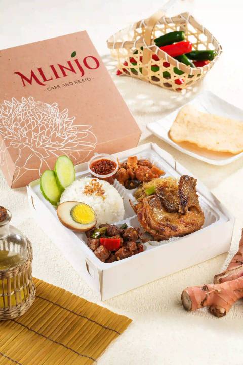 Mlinjo Signature Box Putih Ayam Kalasan