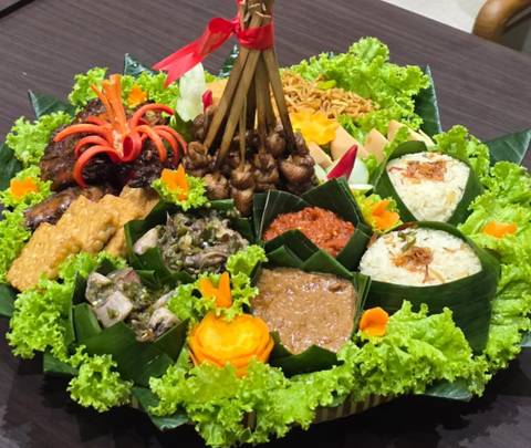 Tumpeng Nasi Liwet for 5 Pax