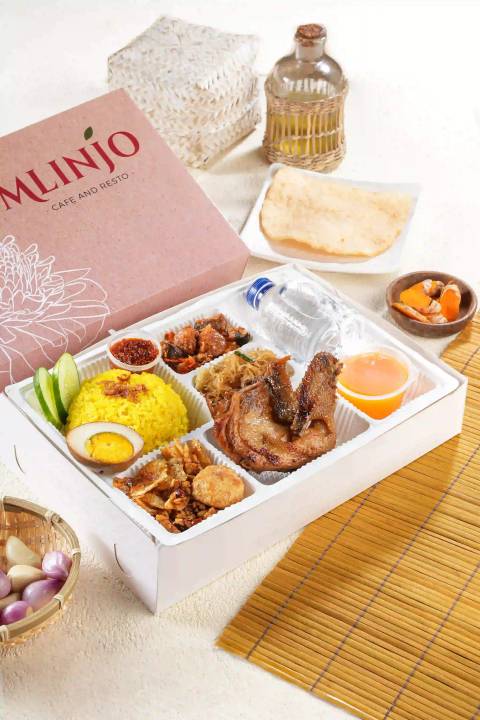 Mlinjo Premium Box Kuning Ayam Kalasan 4