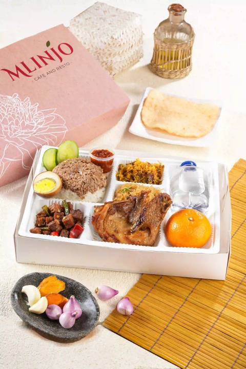 Mlinjo Premium Box Megono Ayam Kalasan