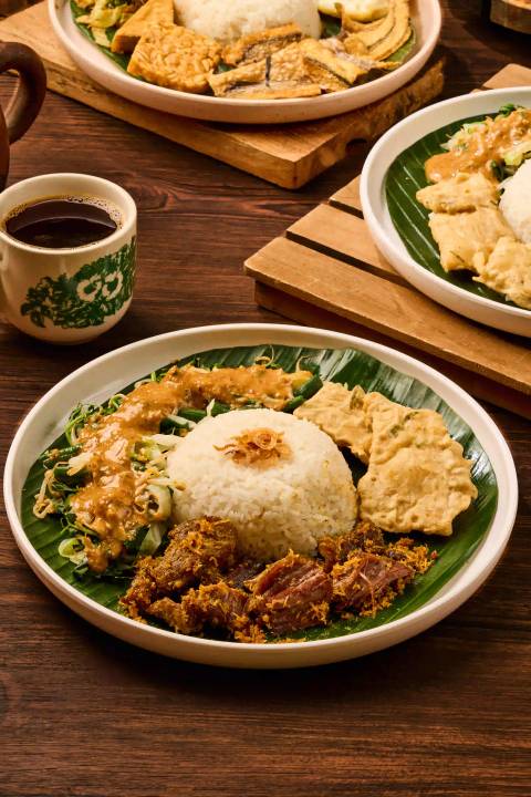Nasi Pecel Dendeng