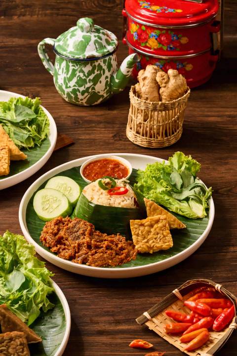Nasi Liwet Rendang