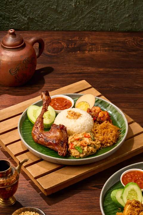 Nasi Megono Rebung Ayam Bakar